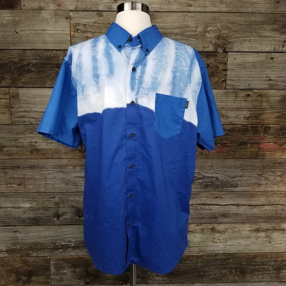 Insight Two Tone button down Men's shirt L